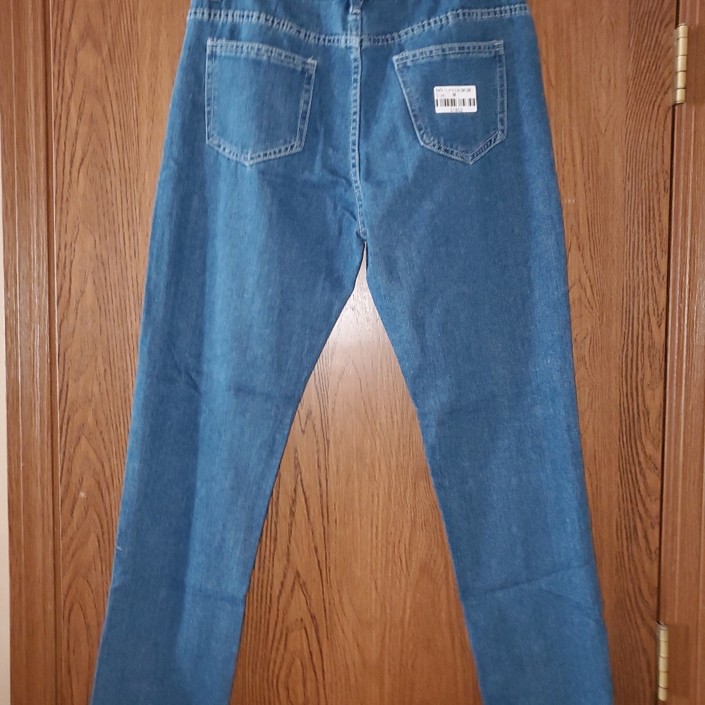 "THE RIPPED JEANS " - Picture 5 of 5
